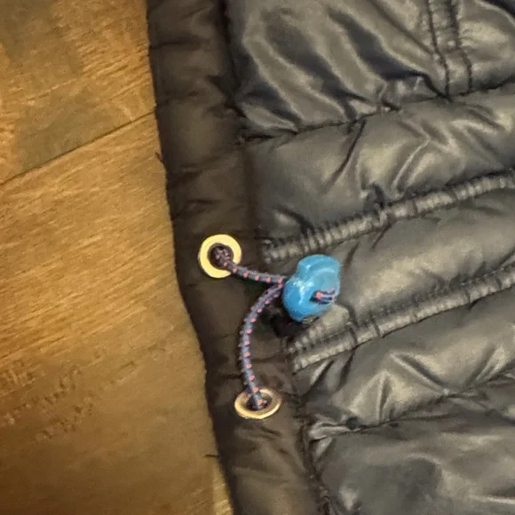 GAP Outerwear Dark Blue Puffer Vest - Picture 6 of 8